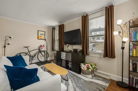 40 Concord Way Portsmouth NH 03801