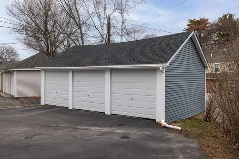 40 Concord Way Portsmouth NH 03801