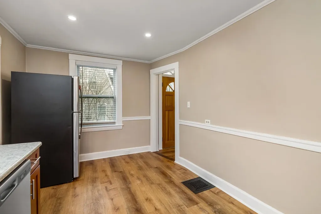 38 Concord Way Portsmouth NH 03801