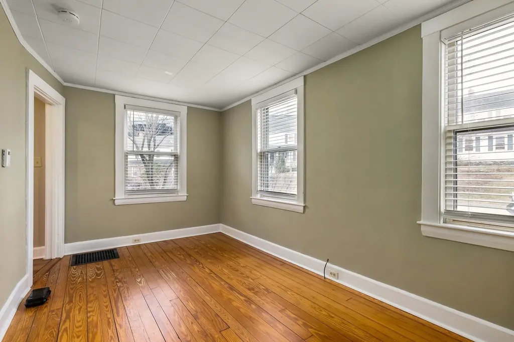 38 Concord Way Portsmouth NH 03801