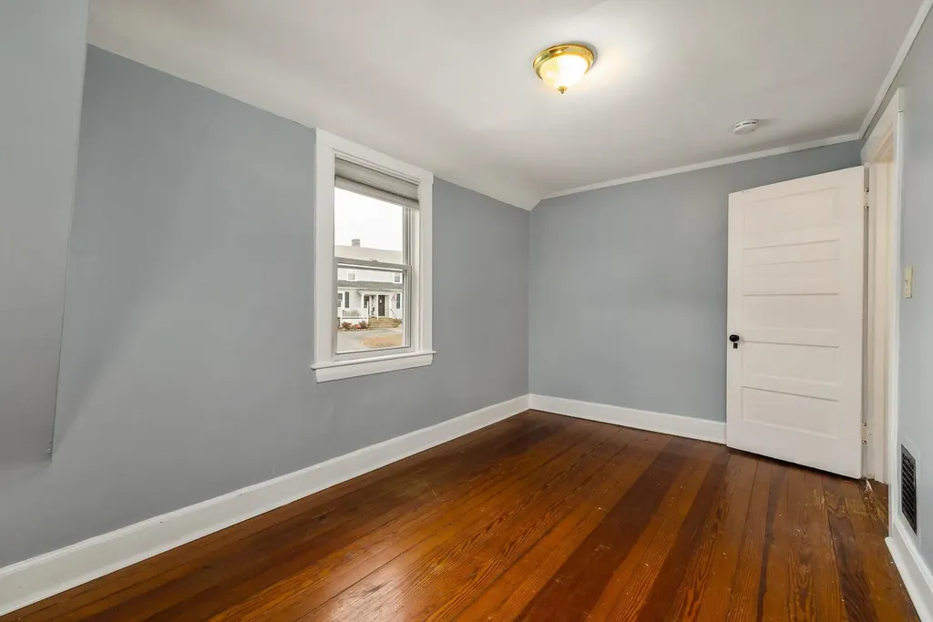 38 Concord Way Portsmouth NH 03801