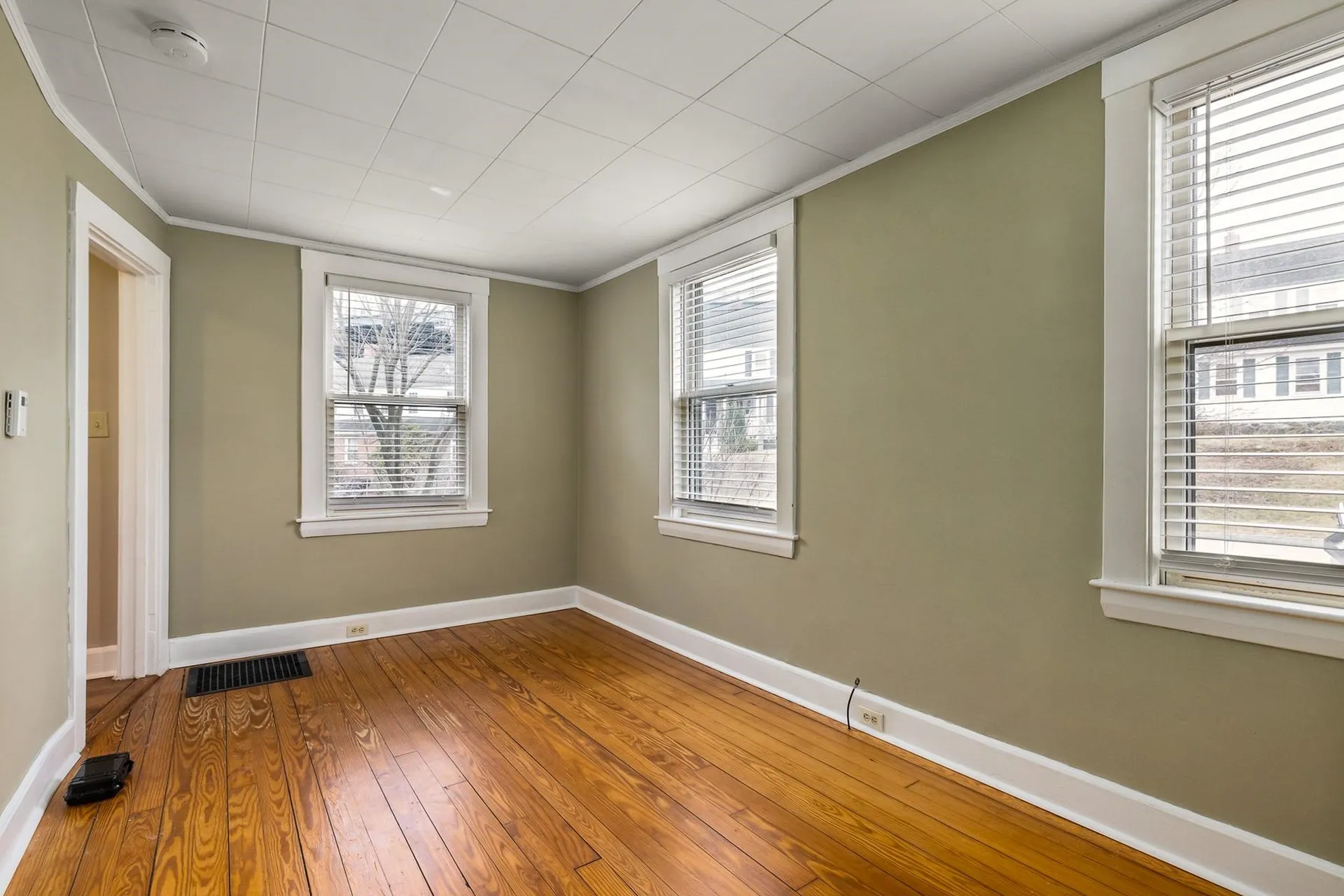 38 Concord Way Portsmouth NH 03801