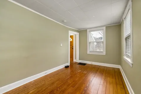 38 Concord Way Portsmouth NH 03801