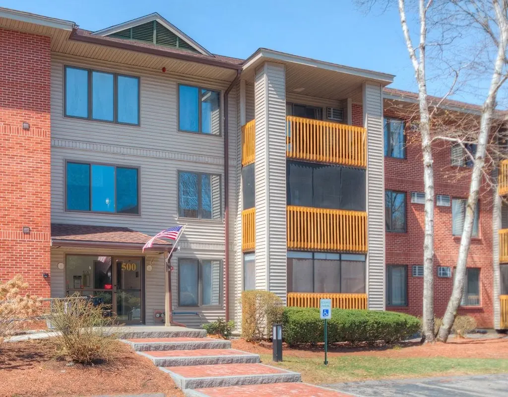 500 Candlewood Park Nashua NH 03062