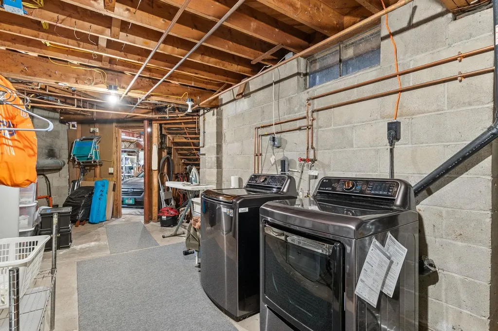 68 Ledge Road Burlington VT 05401