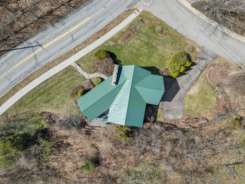 68 Ledge Road Burlington VT 05401