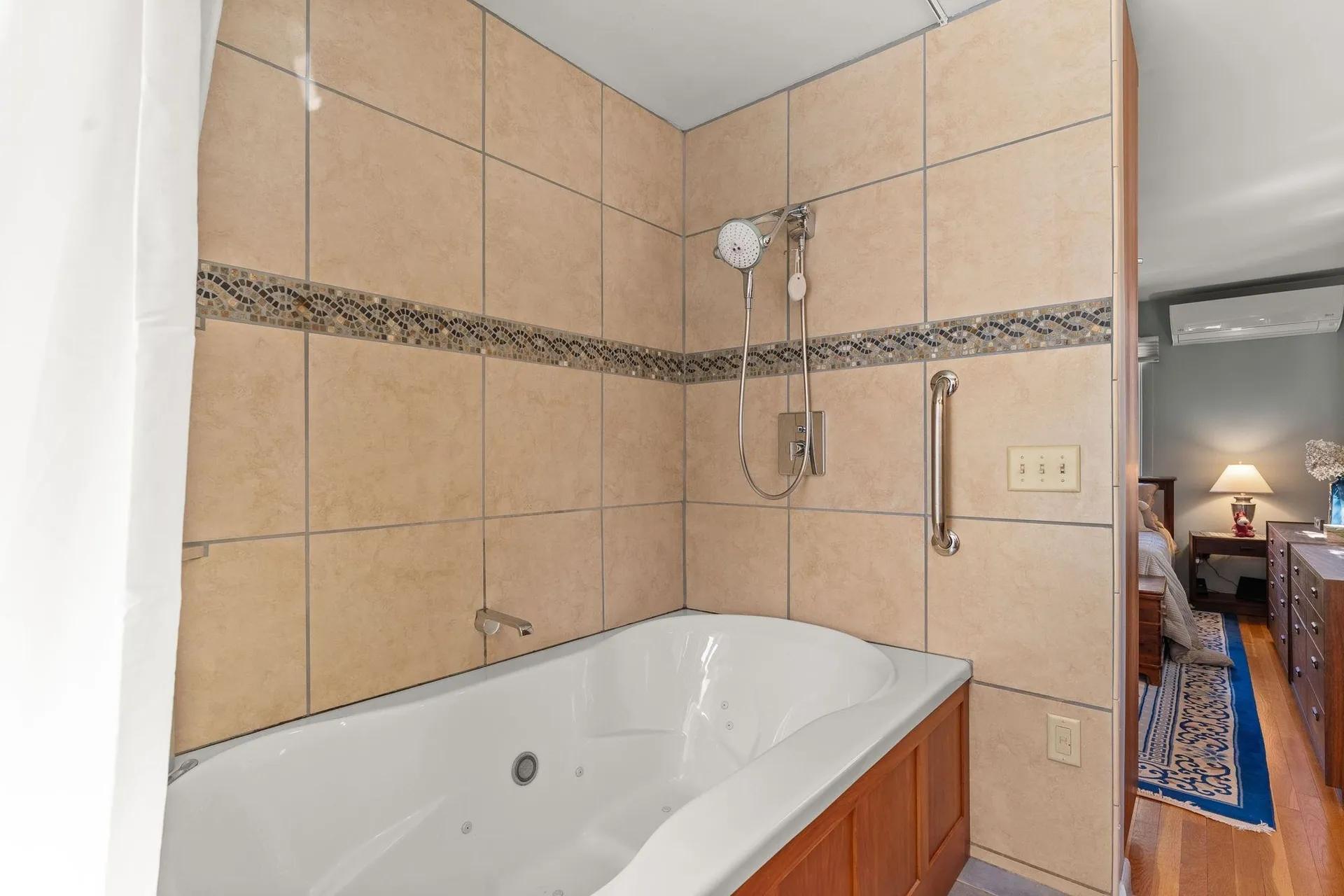 68 Ledge Road Burlington VT 05401