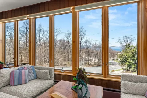 68 Ledge Road Burlington VT 05401