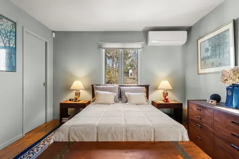 68 Ledge Road Burlington VT 05401