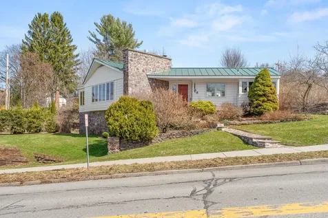 68 Ledge Road Burlington VT 05401