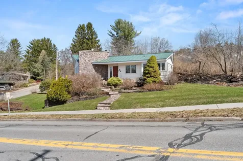 68 Ledge Road Burlington VT 05401