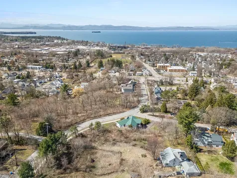 68 Ledge Road Burlington VT 05401