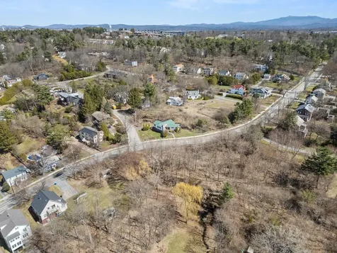 68 Ledge Road Burlington VT 05401