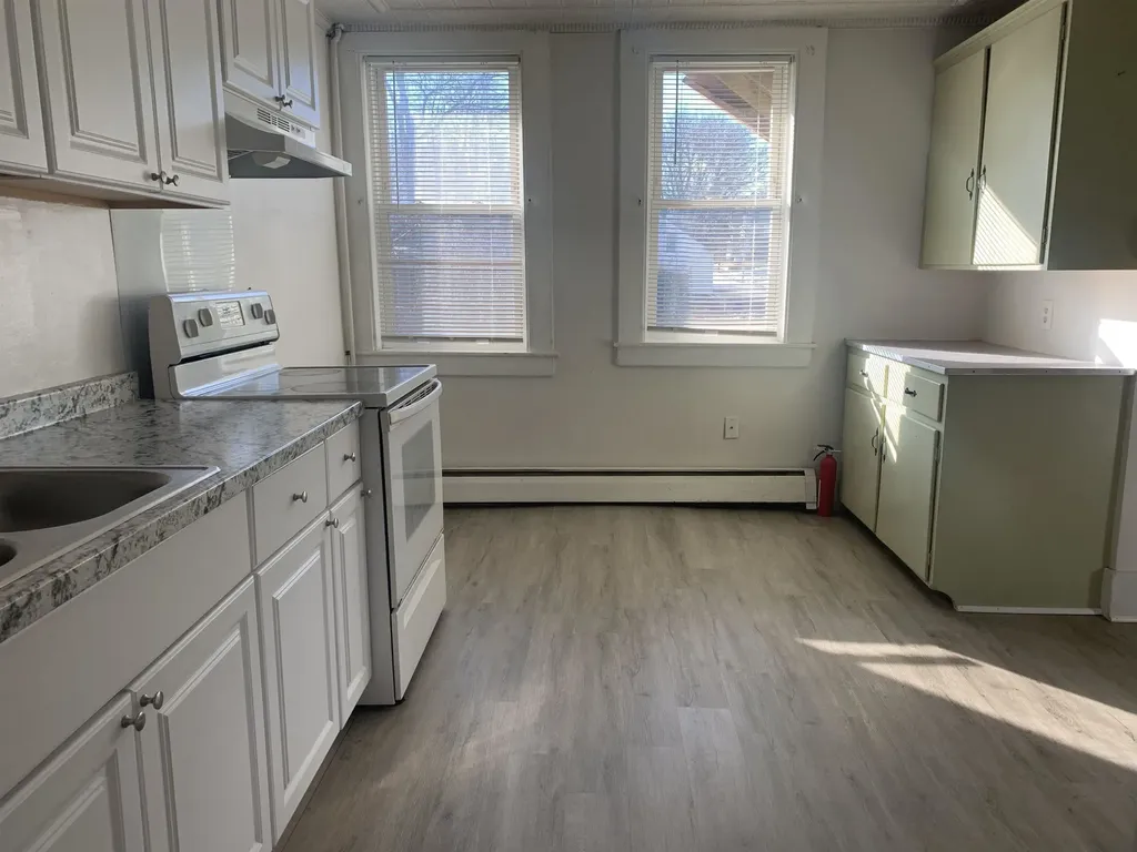 22 South Street Somersworth NH 03878