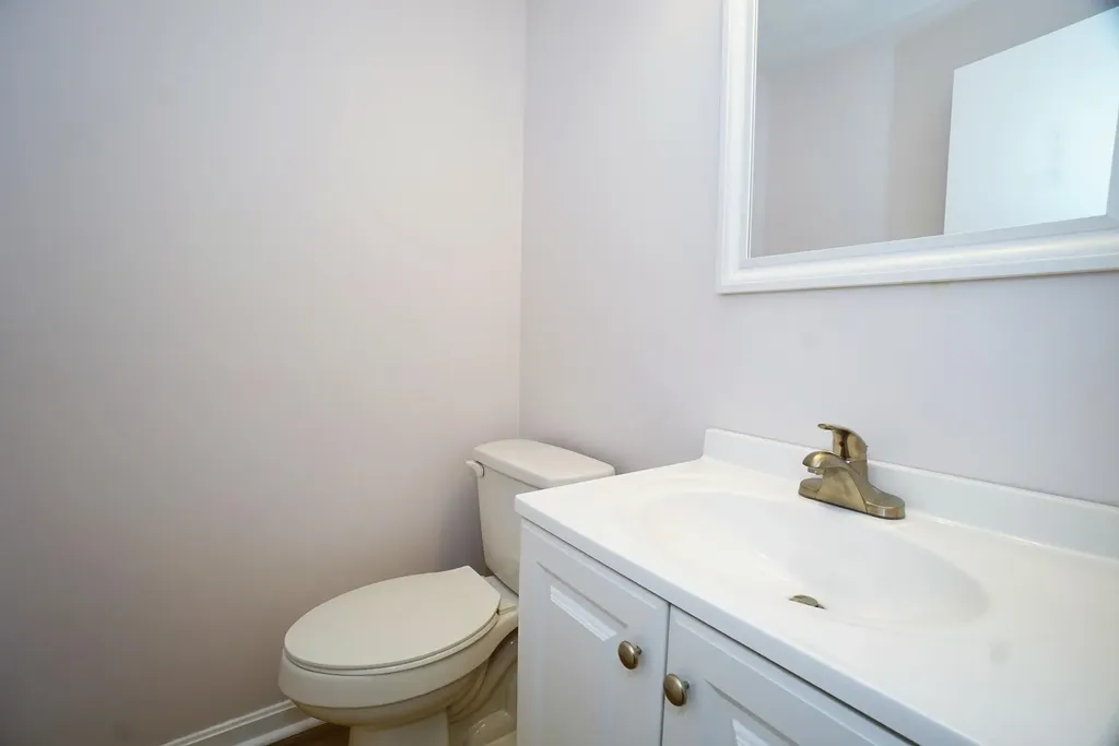 18 Tonella Road Milford NH 03055