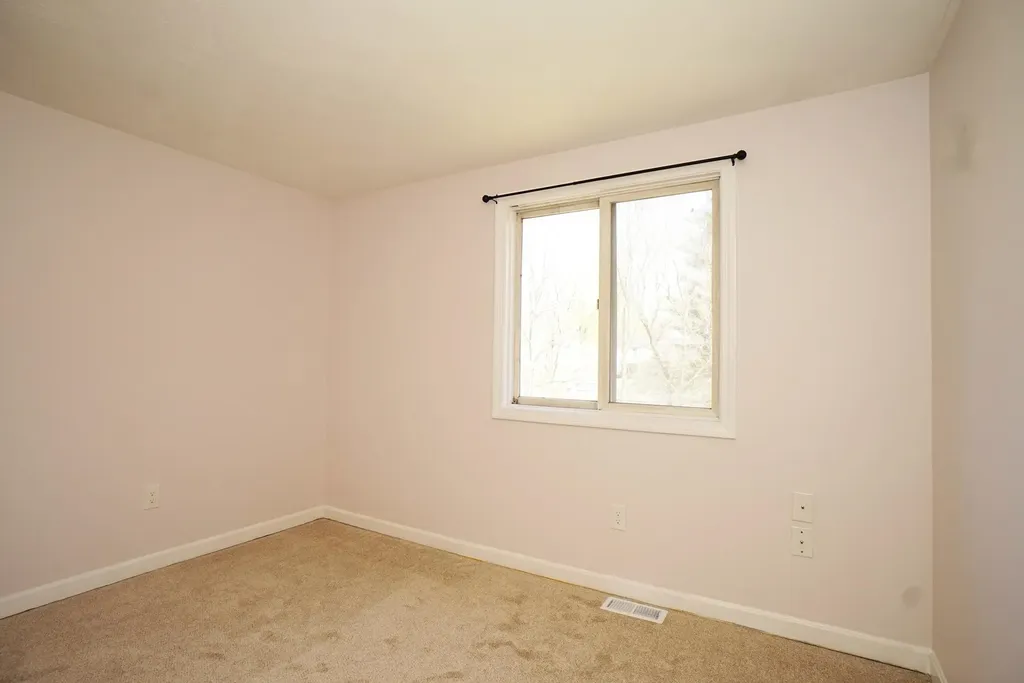 18 Tonella Road Milford NH 03055