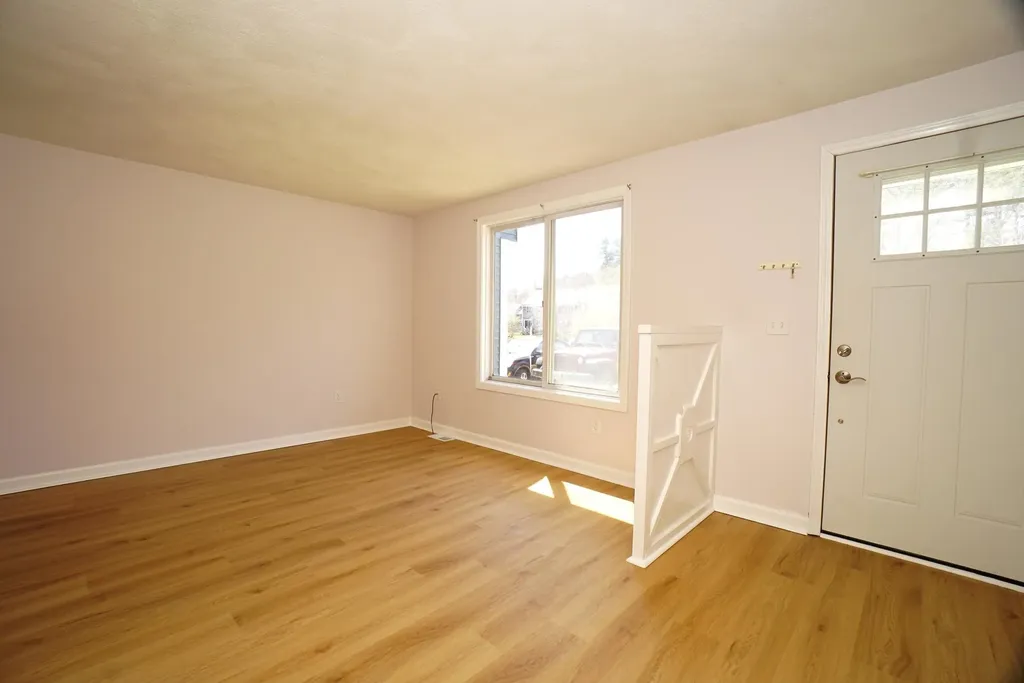 18 Tonella Road Milford NH 03055