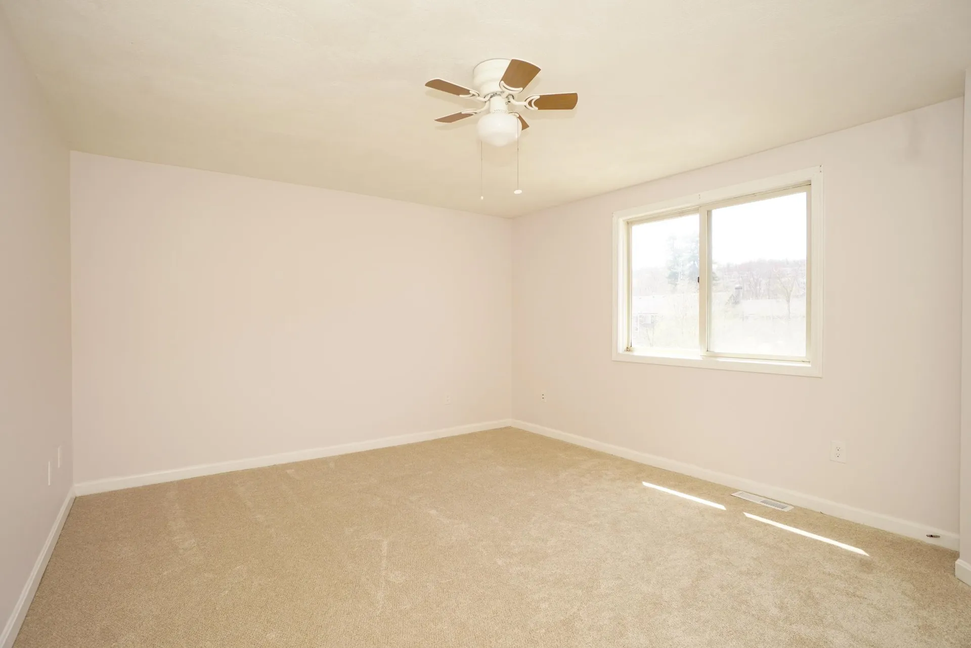 18 Tonella Road Milford NH 03055