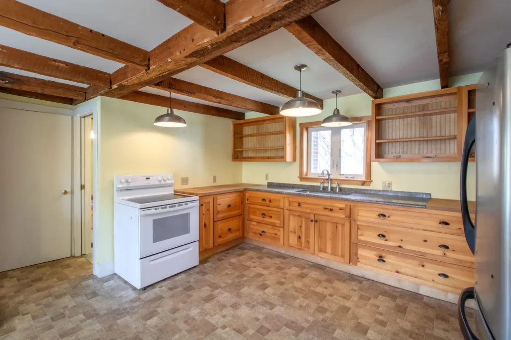 181 Corkins Road Charleston VT 05872