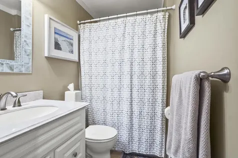 19 Thorwald Avenue Hampton NH 03842