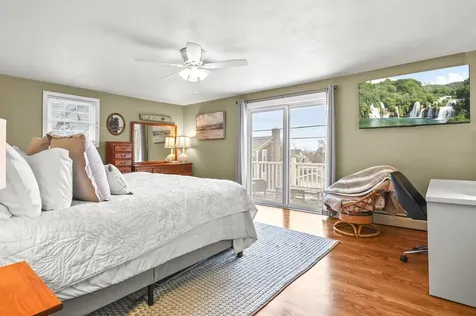 19 Thorwald Avenue Hampton NH 03842