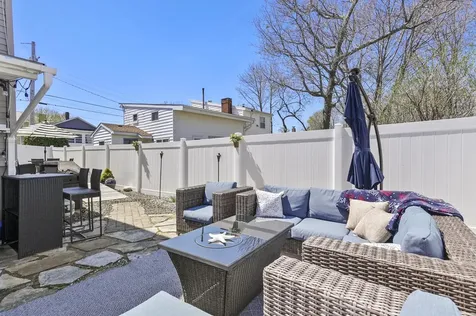 19 Thorwald Avenue Hampton NH 03842