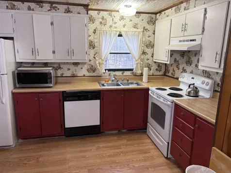 5 Pine Drive Plymouth NH 03264