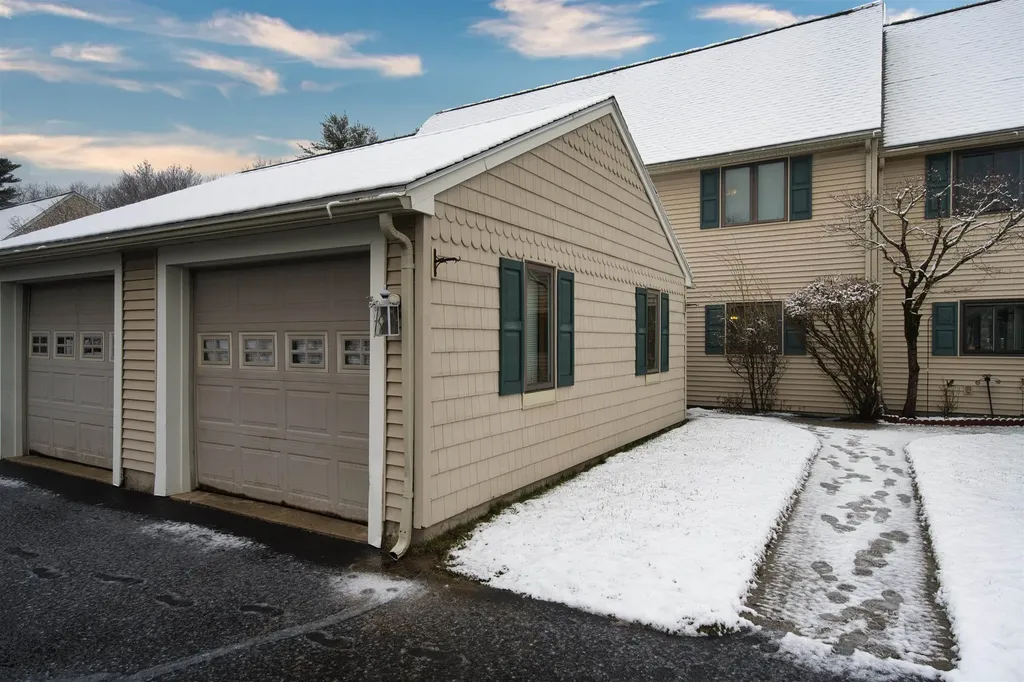 13 Hampton Towne Estates Hampton NH 03842-1951