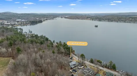 221 Weirs Boulevard Laconia NH 03246