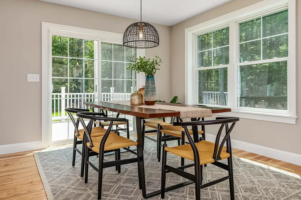 113 North River Road Epping NH 03042