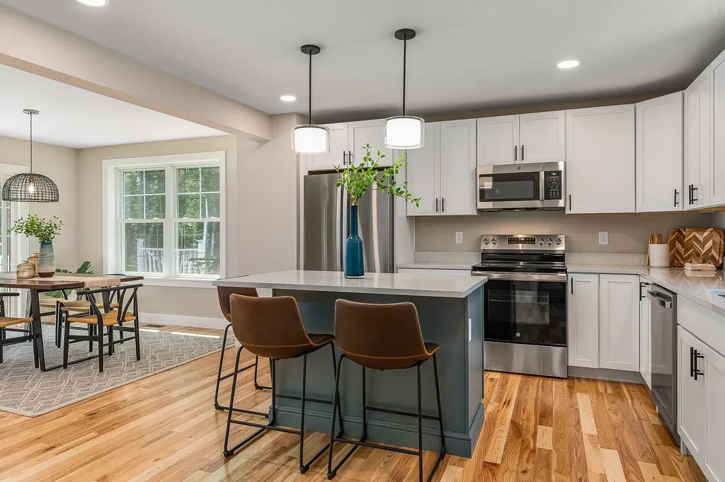 113 North River Road Epping NH 03042