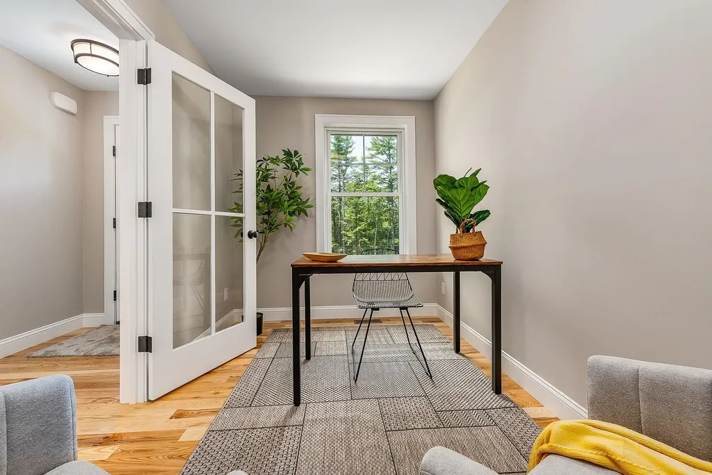 113 North River Road Epping NH 03042