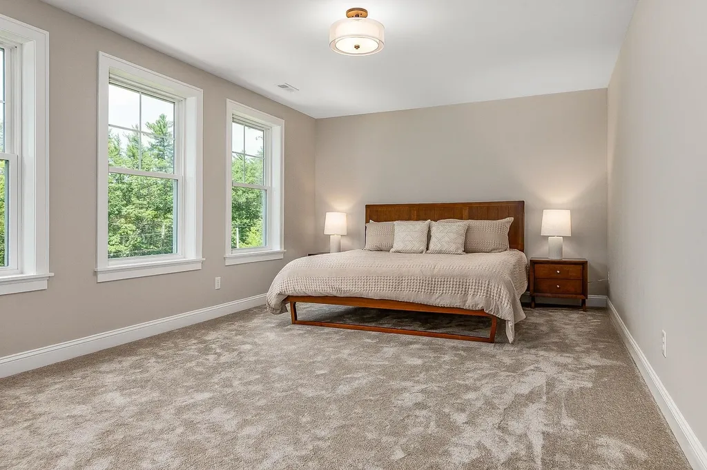 113 North River Road Epping NH 03042