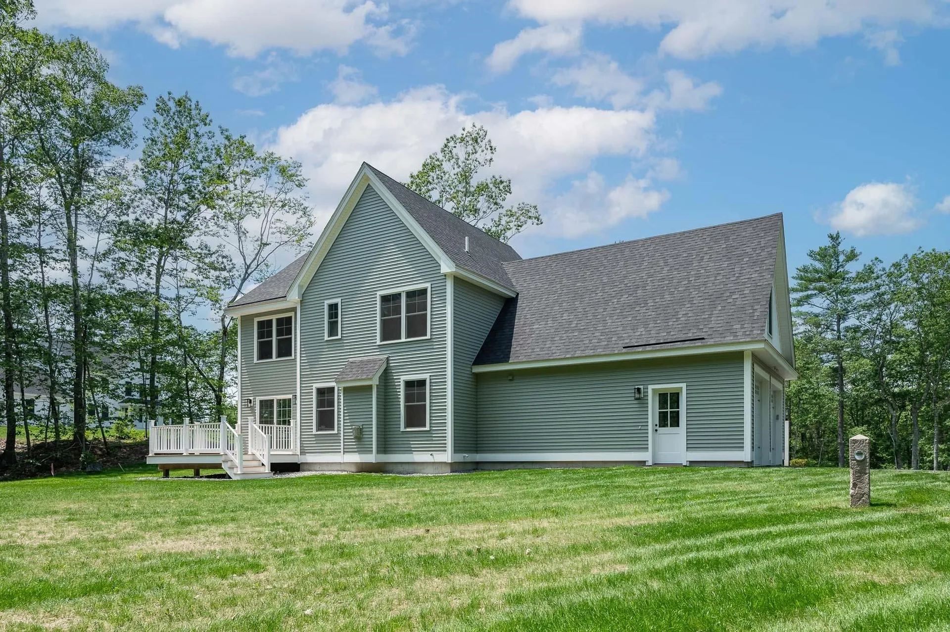 113 North River Road Epping NH 03042