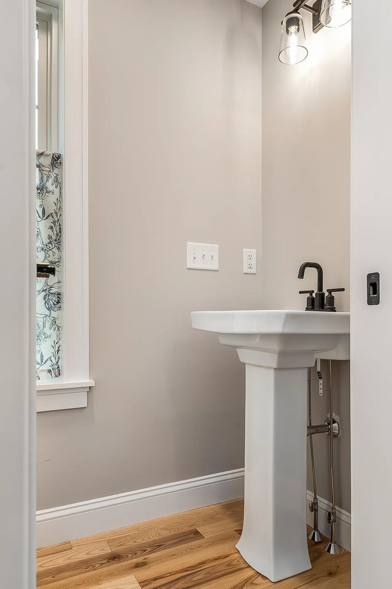 113 North River Road Epping NH 03042