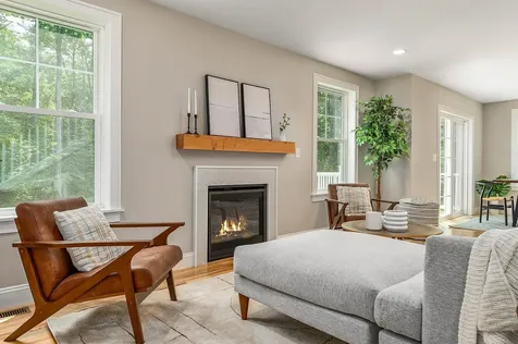 113 North River Road Epping NH 03042