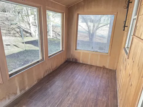 28 Bishops Loop Windsor VT 05089