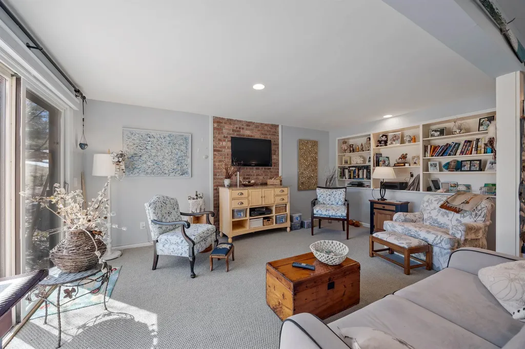 828 Covered Bridge Lane Grantham NH 03753