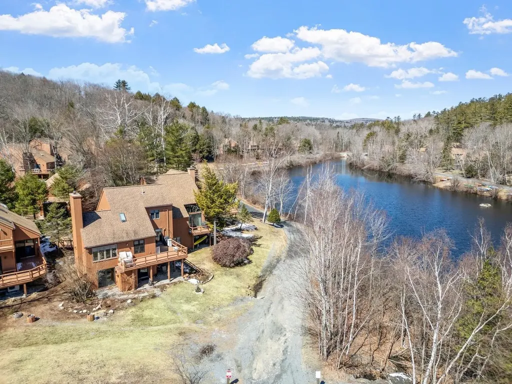 828 Covered Bridge Lane Grantham NH 03753