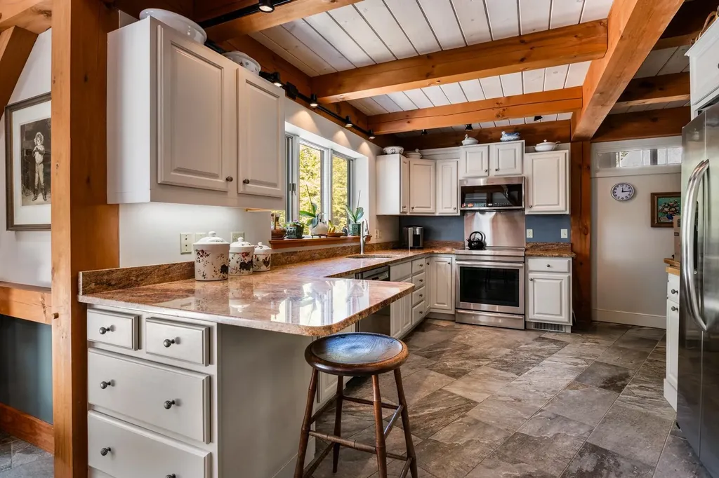 51 Anderson Pond Road Grantham NH 03753