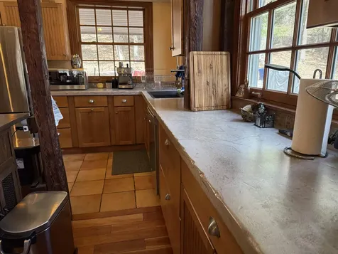 6940 Coolidge Highway Guilford VT 05301