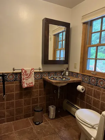 6940 Coolidge Highway Guilford VT 05301