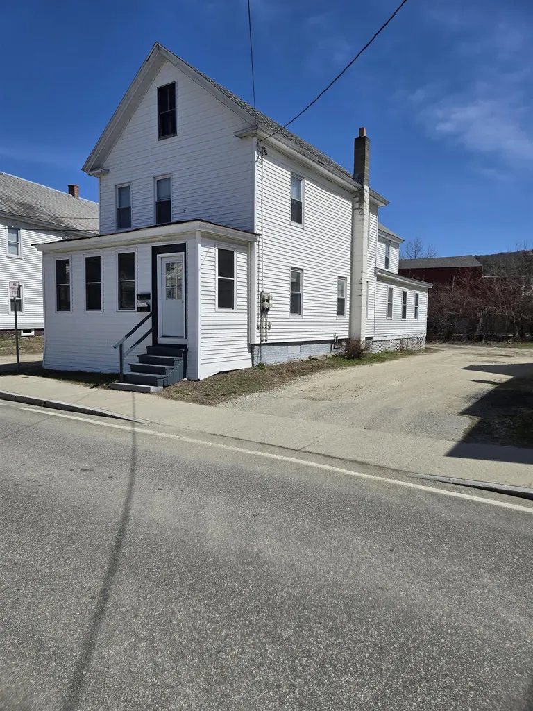 8 Grove Street Keene NH 03431