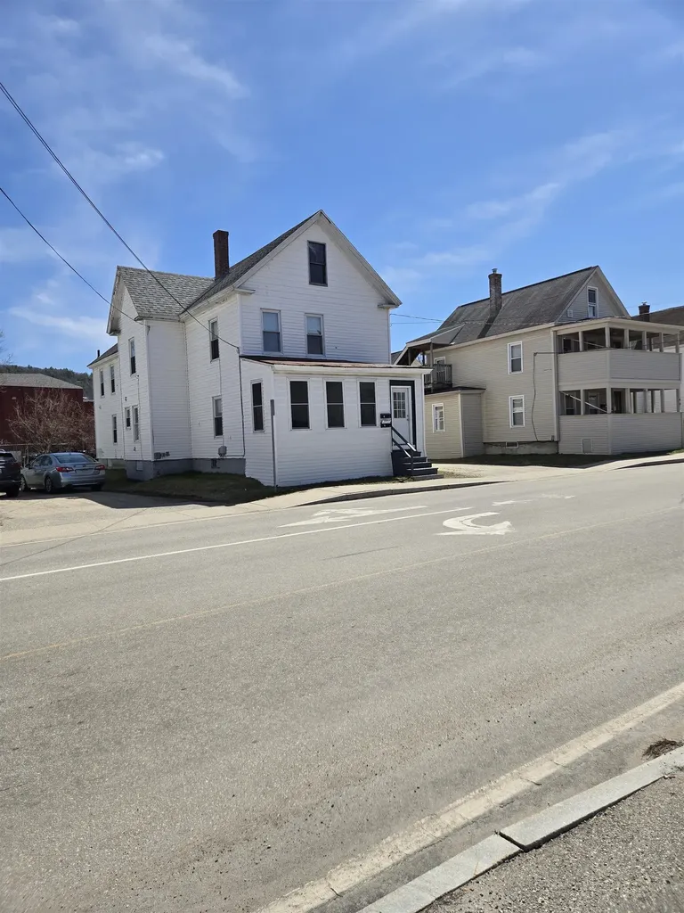 8 Grove Street Keene NH 03431