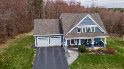 46 Grouse Run Pelham NH 03076