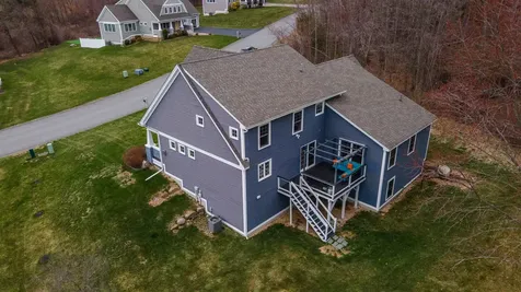 46 Grouse Run Pelham NH 03076