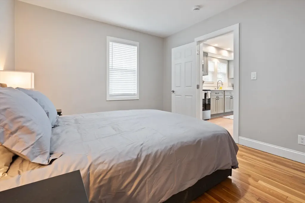 4 Geneva Street Manchester NH 03102