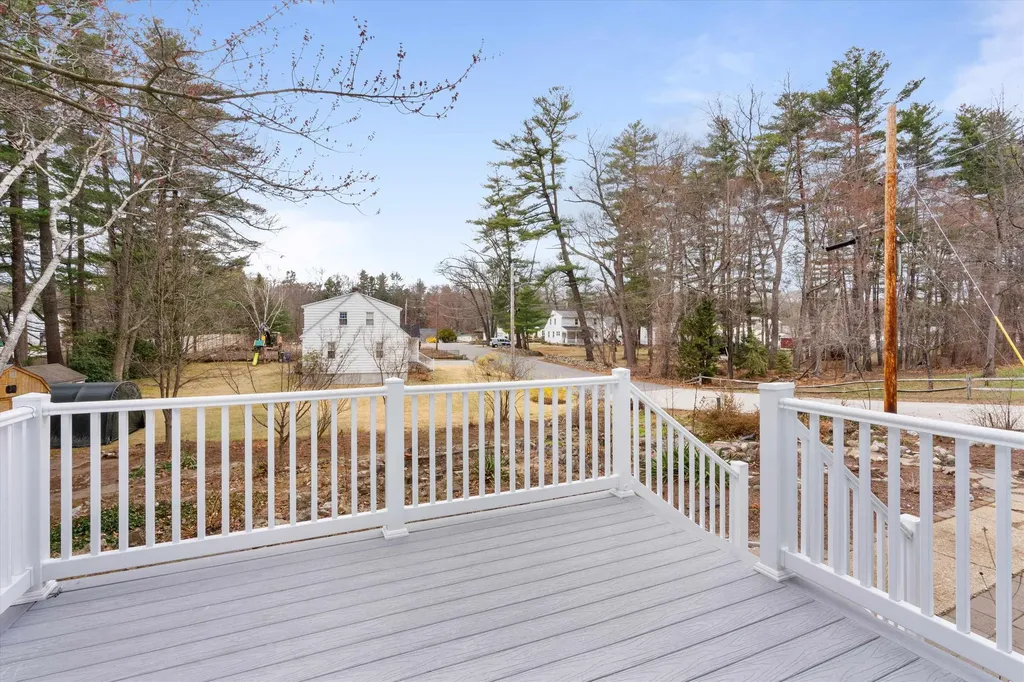 4 Geneva Street Manchester NH 03102