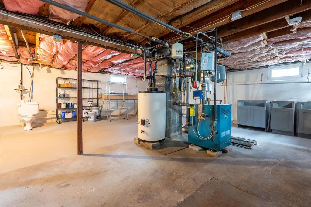 4 Geneva Street Manchester NH 03102