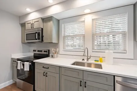 4 Geneva Street Manchester NH 03102